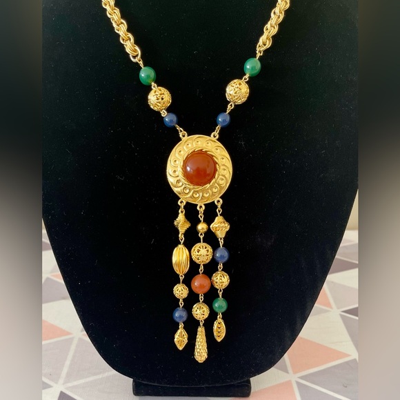 Alfred SUNG vintage gold plated long necklace with semi precious stones. - Picture 3 of 8